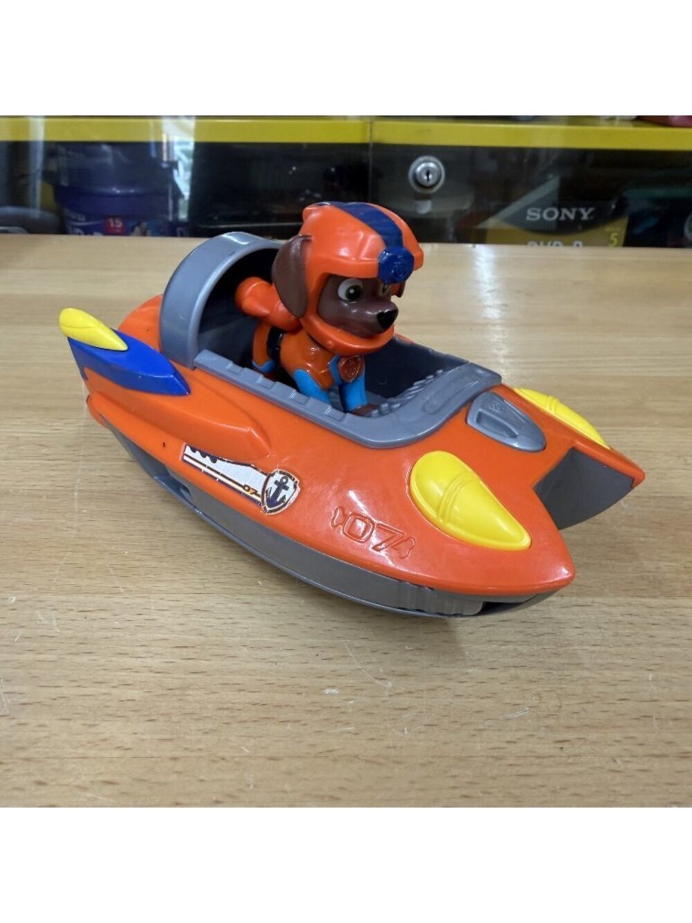 Paw Patrol Sea Patrol Water Rescue Zuma Transforming Boat Vehicle & Zuma Figure